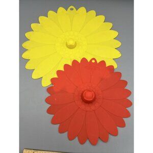 Silicone Lids Pot Covers Daisy Micro Oven Safe OSTER 11” Yellow & 8” Red Hanging